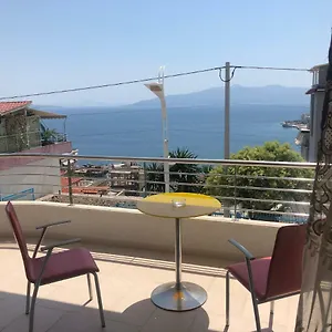 Xhulio Appartamento Sarandë